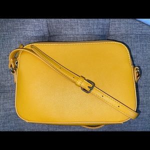 Old Navy Crossbody bag
